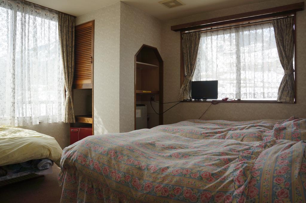 Hotel New Fukudaya Minamiuonuma Extérieur photo
